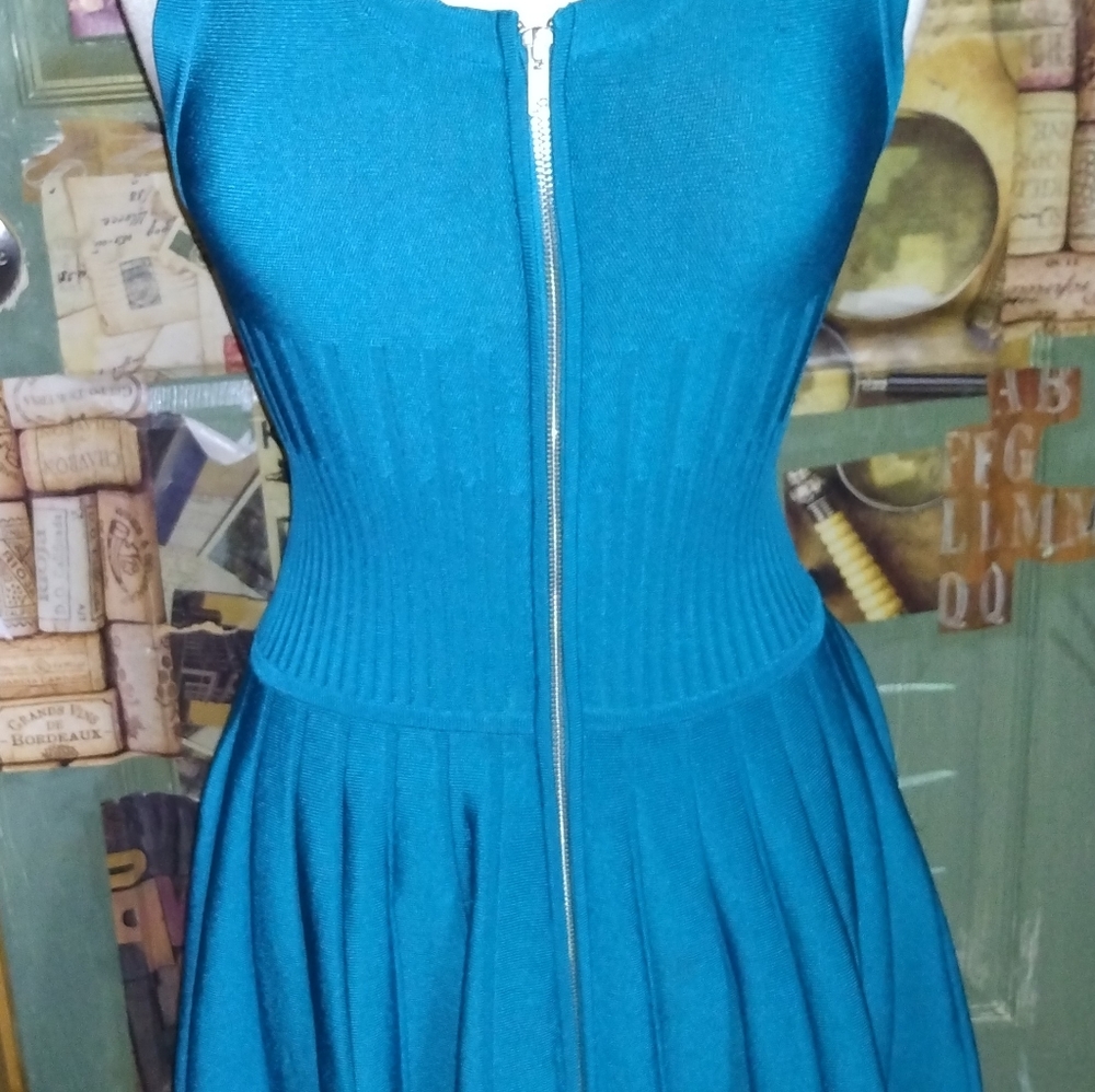 Very comfortable dress!